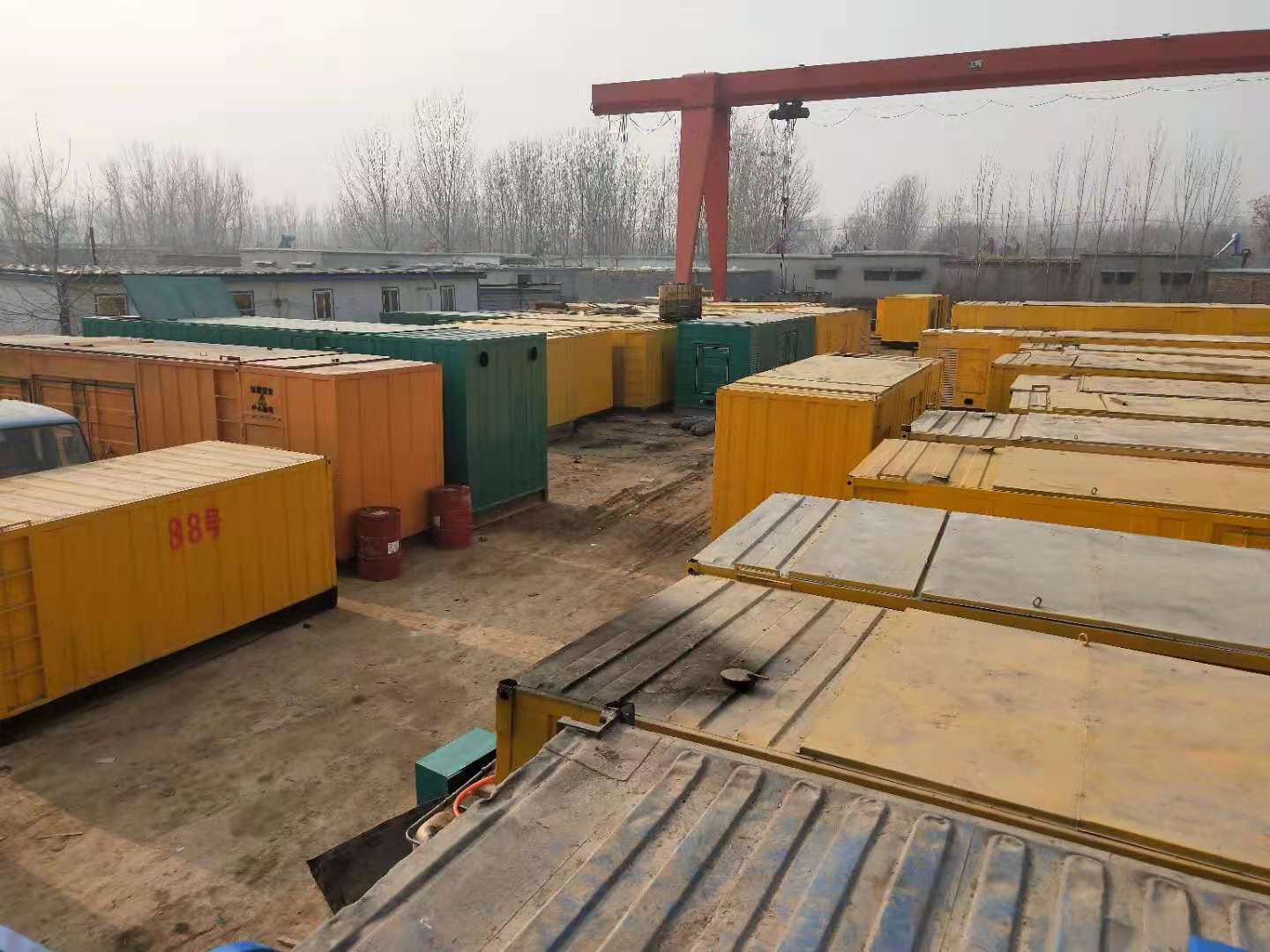 方城租赁发电机-灰尘、风沙对柴油发电机组造成哪些不良影响?