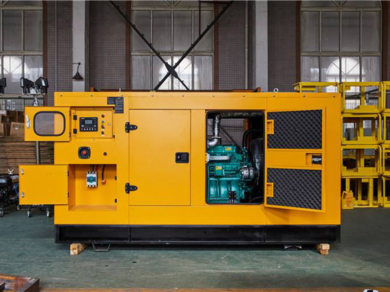 方城柴油发电机组是一种将柴油发动机与发电机组合在一起的发电设备,以下为你详细介绍
