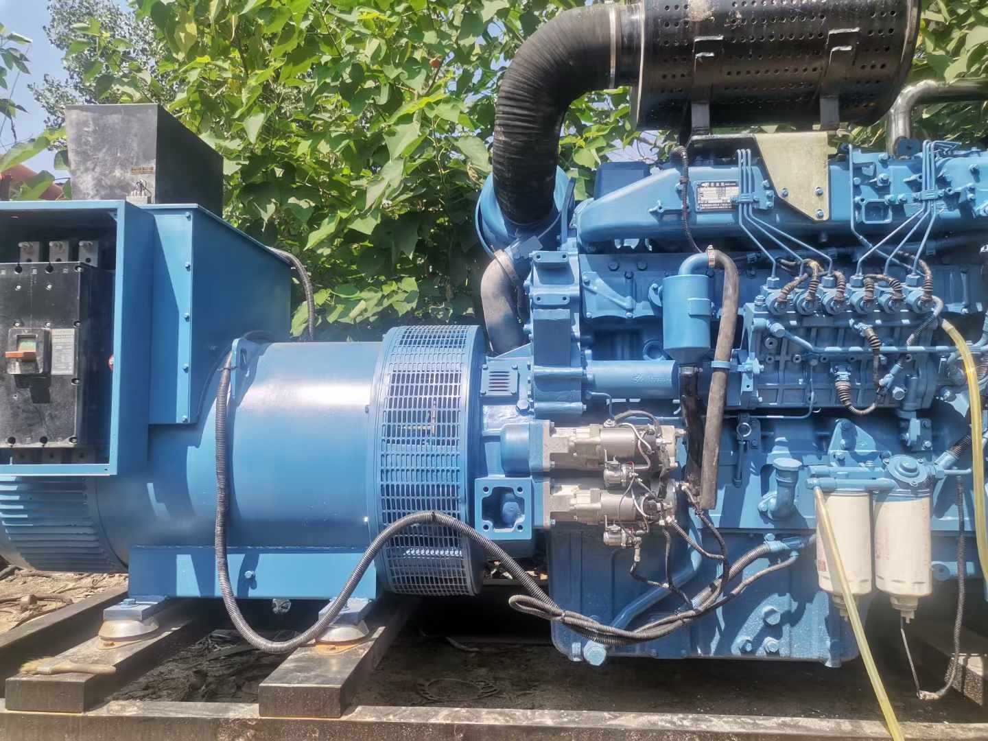 方城详细说明降低 800kW 柴油发电机输出电流波动的方法